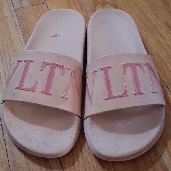 Valentino Garavani Pink Slide Sandals Size 8.5 - Picture 1 of 8